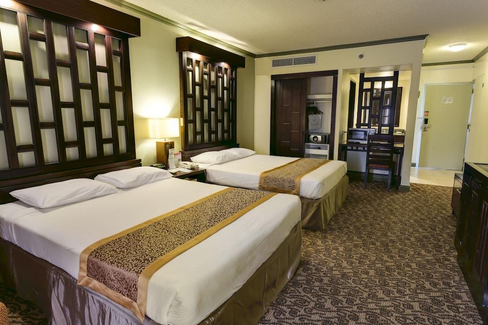 טומון The Bayview Hotel Guam מראה חיצוני תמונה