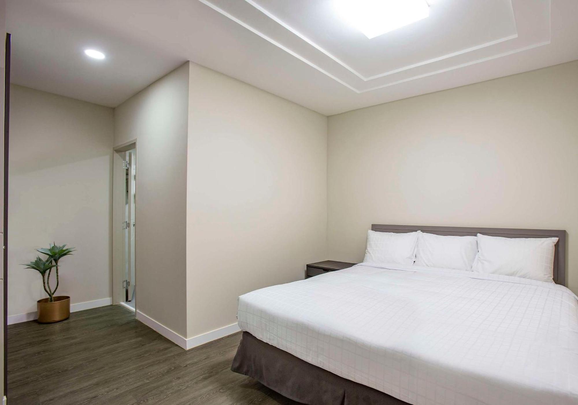 טומון The Bayview Hotel Guam מראה חיצוני תמונה