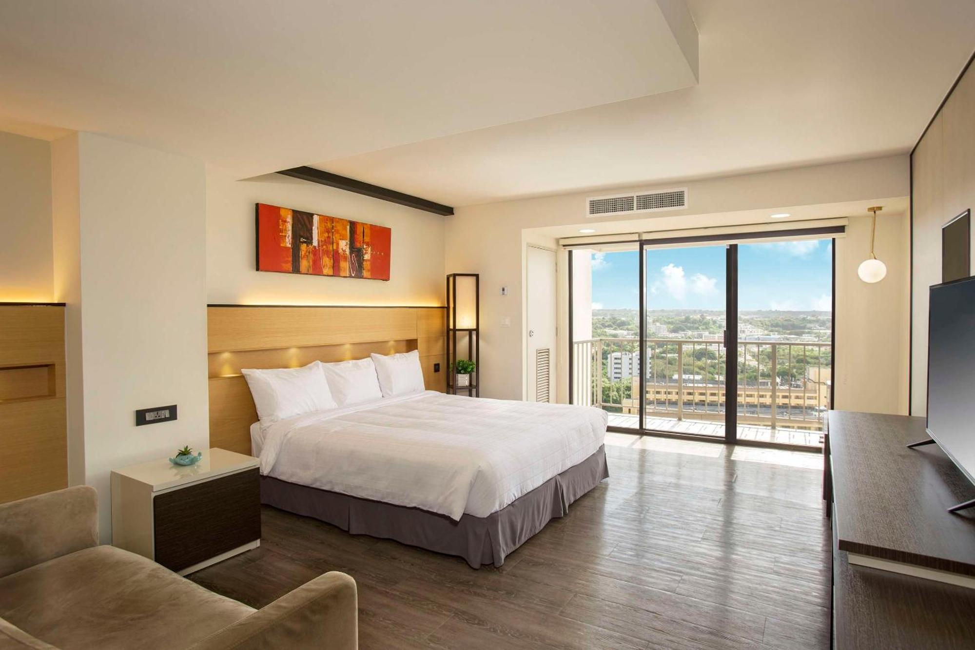 טומון The Bayview Hotel Guam מראה חיצוני תמונה